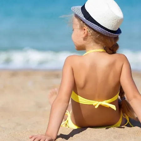 Mi Capricho Beachfront 400 - With Sea Views Costa Del Sol