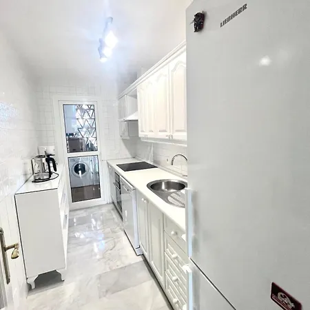 Mi Capricho Beachfront 400 - With Sea Views Costa Del Sol *