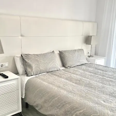 Mi Capricho Beachfront 400 - With Sea Views Costa Del Sol * Sitio de Calahonda